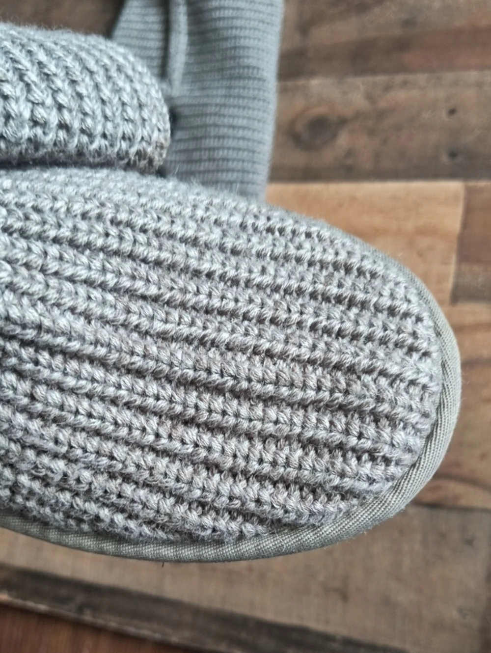 UGG Classic Cardy Gray Wool Blend Knit Boots Sz 10 Women